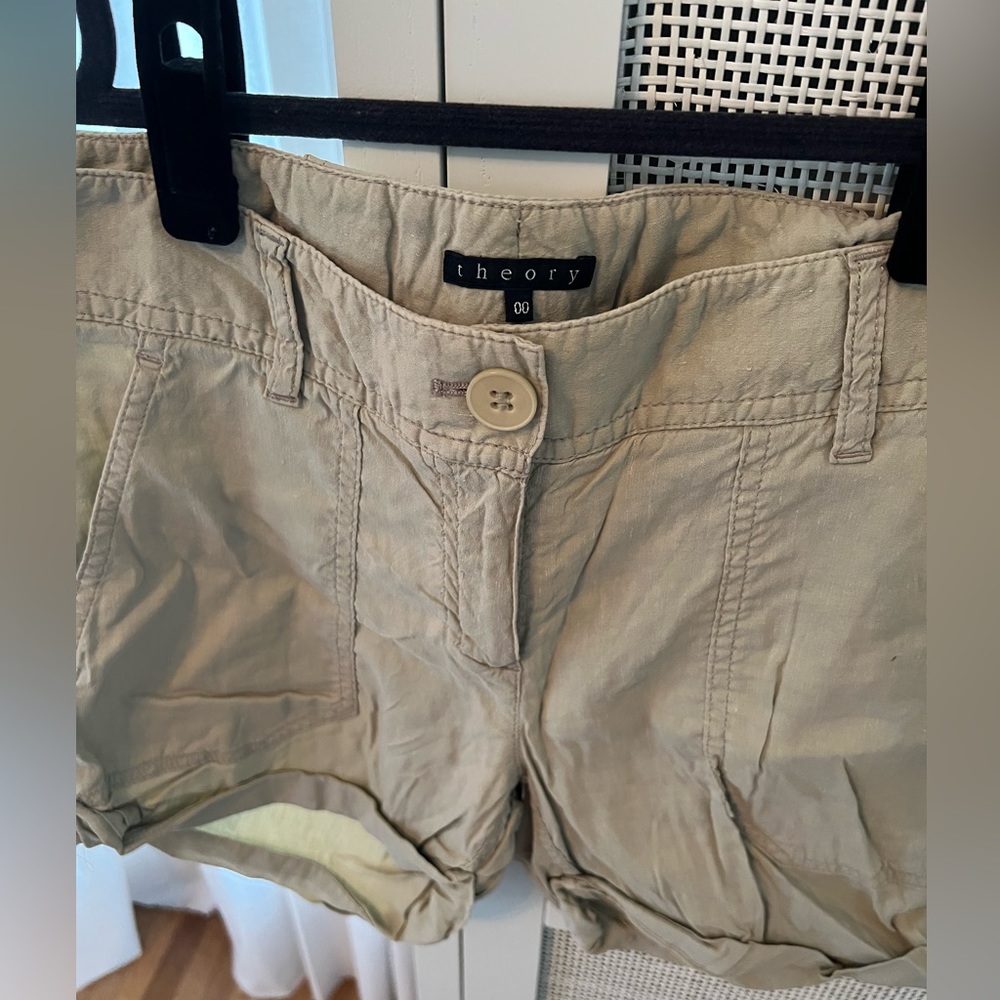 Theory Khaki Shorts (size: 00/24) Theory